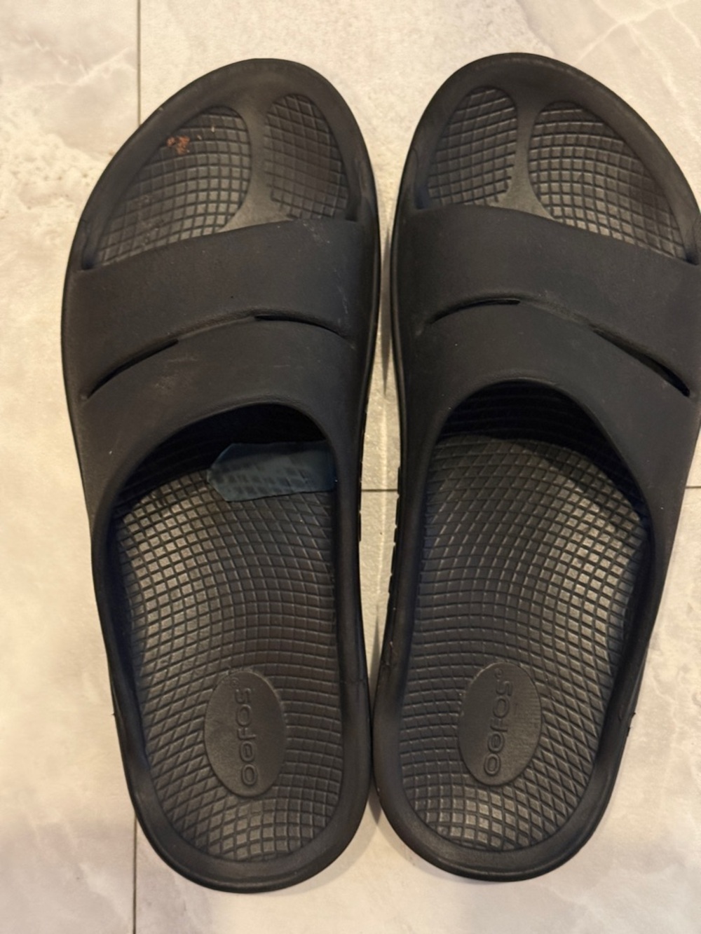 OOFOS Black Recovery Slide Sandals for Men